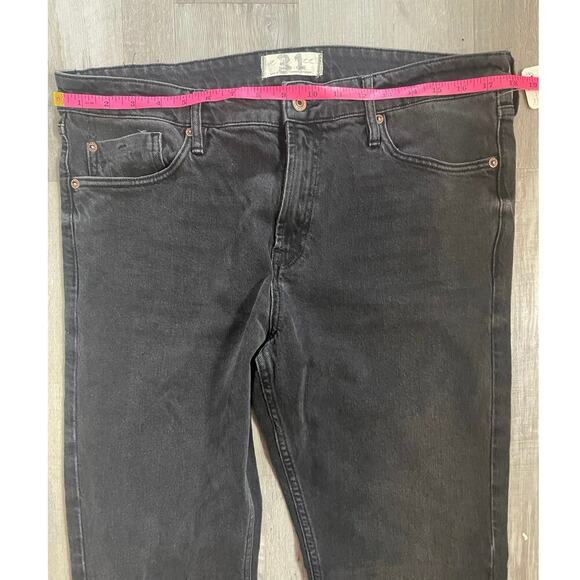 NWT We The Free Faded Black Ripped Jeans size 31 - Picture 9 of 14